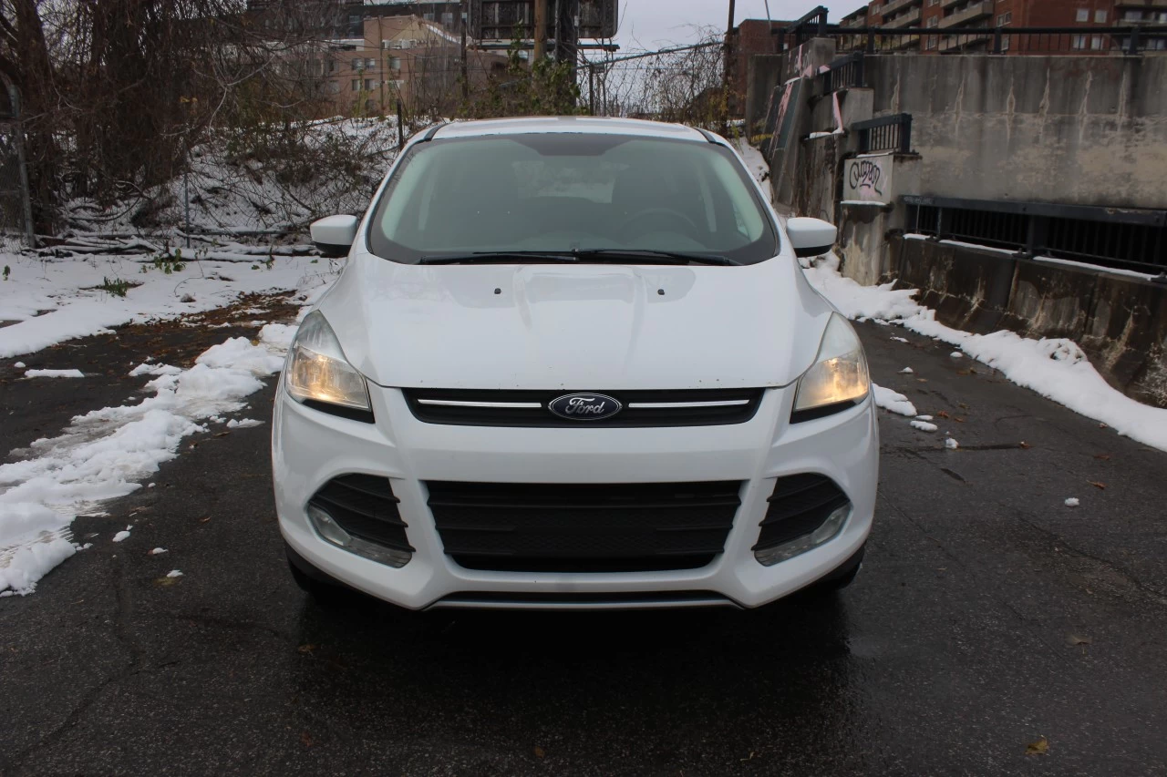 2016 Ford Escape SE Image principale