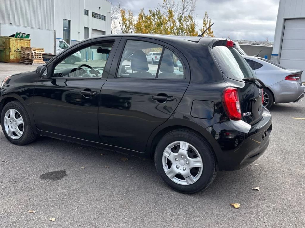 2015 Nissan Micra SV Image principale