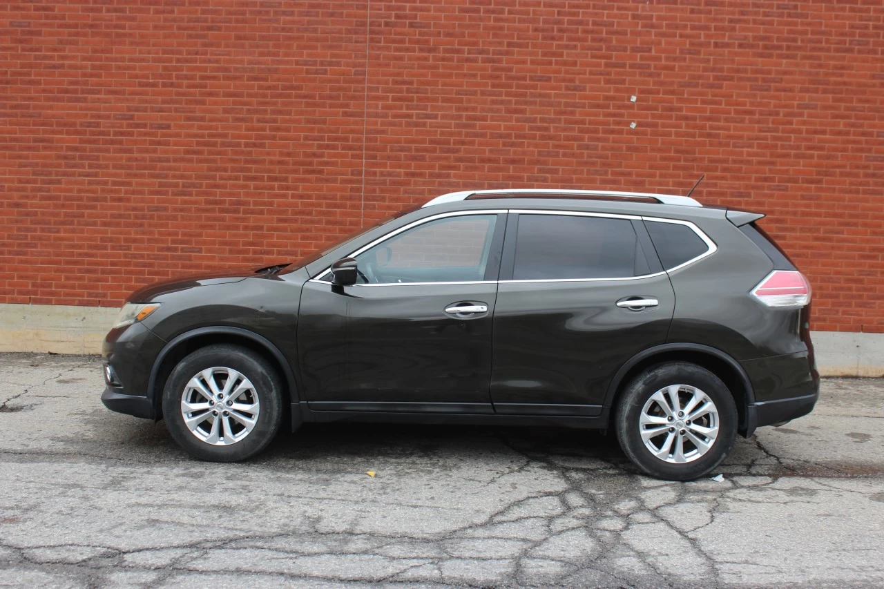 2014 Nissan Rogue SV Image principale
