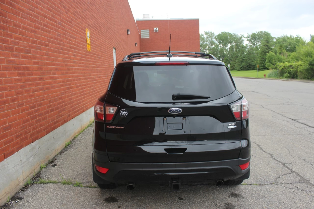 2018 Ford Escape SE Image principale