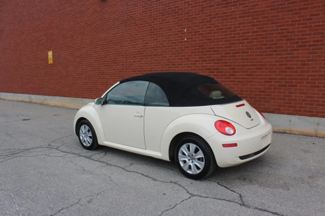 Volkswagen New Beetle Convertible Comfortline 2009