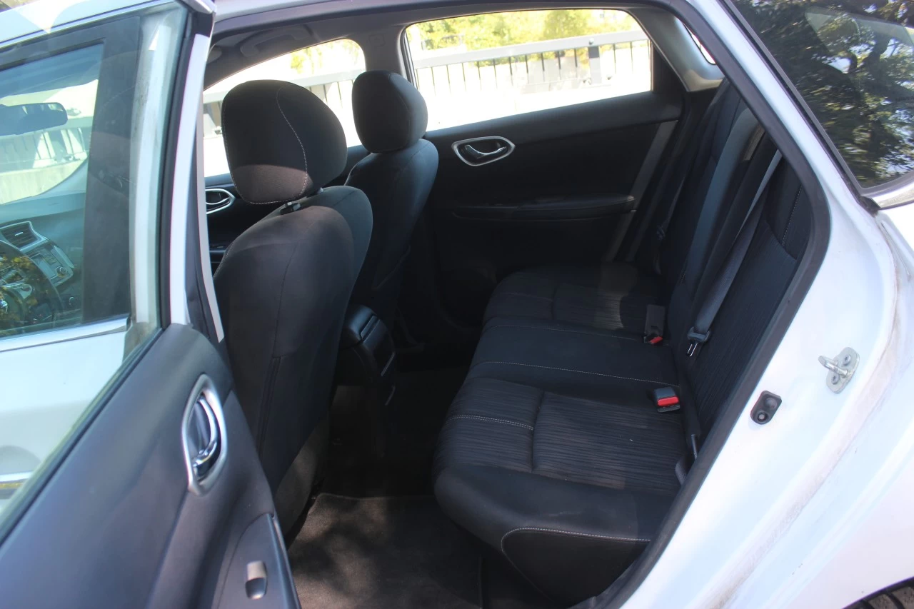 2017 Nissan Sentra SV Image principale