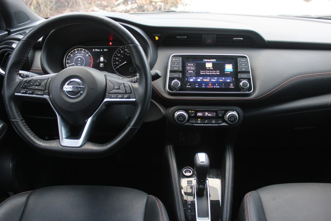 2019 Nissan Kicks SR Image principale