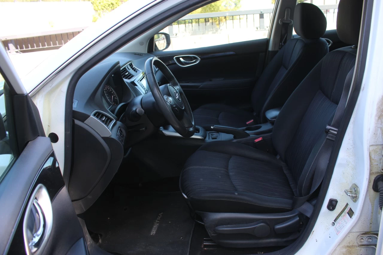 2017 Nissan Sentra SV Image principale