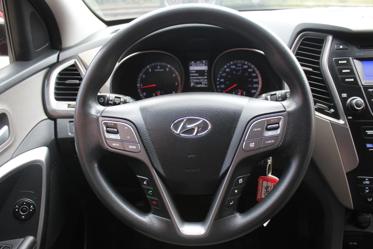 2013 Hyundai Santa Fe FWD 4dr 2.4L Auto Image principale
