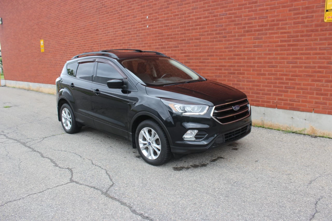 2018 Ford Escape SE Image principale