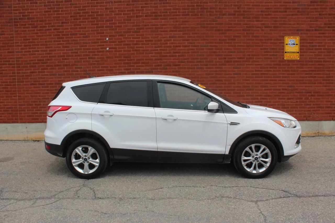 2016 Ford Escape SE Image principale