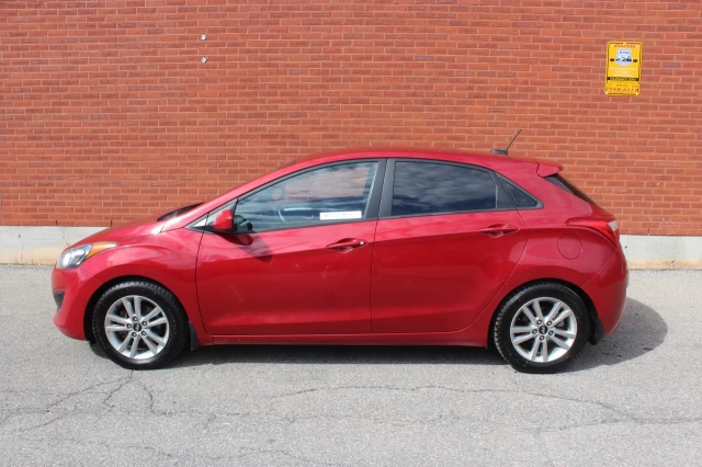 Hyundai Elantra GT GL 2016