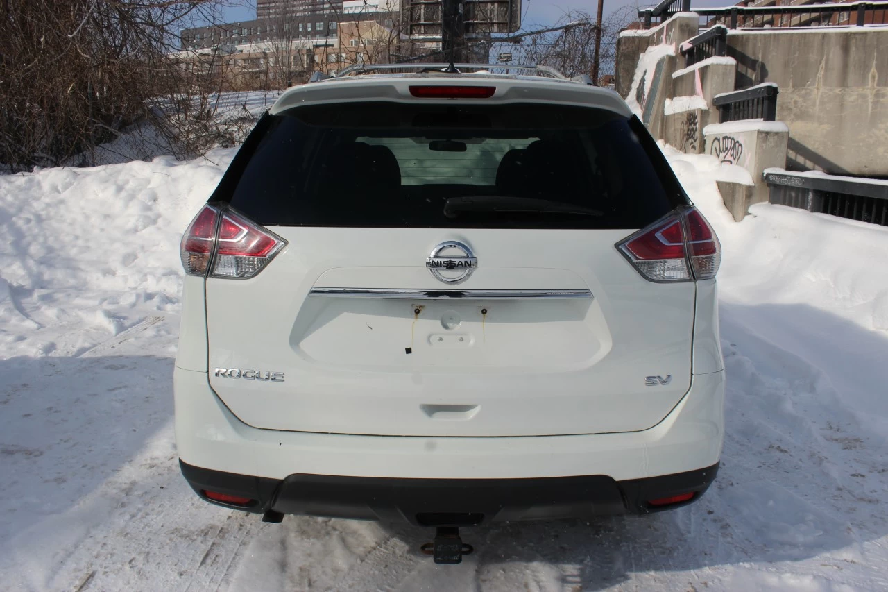 2016 Nissan Rogue SV Image principale
