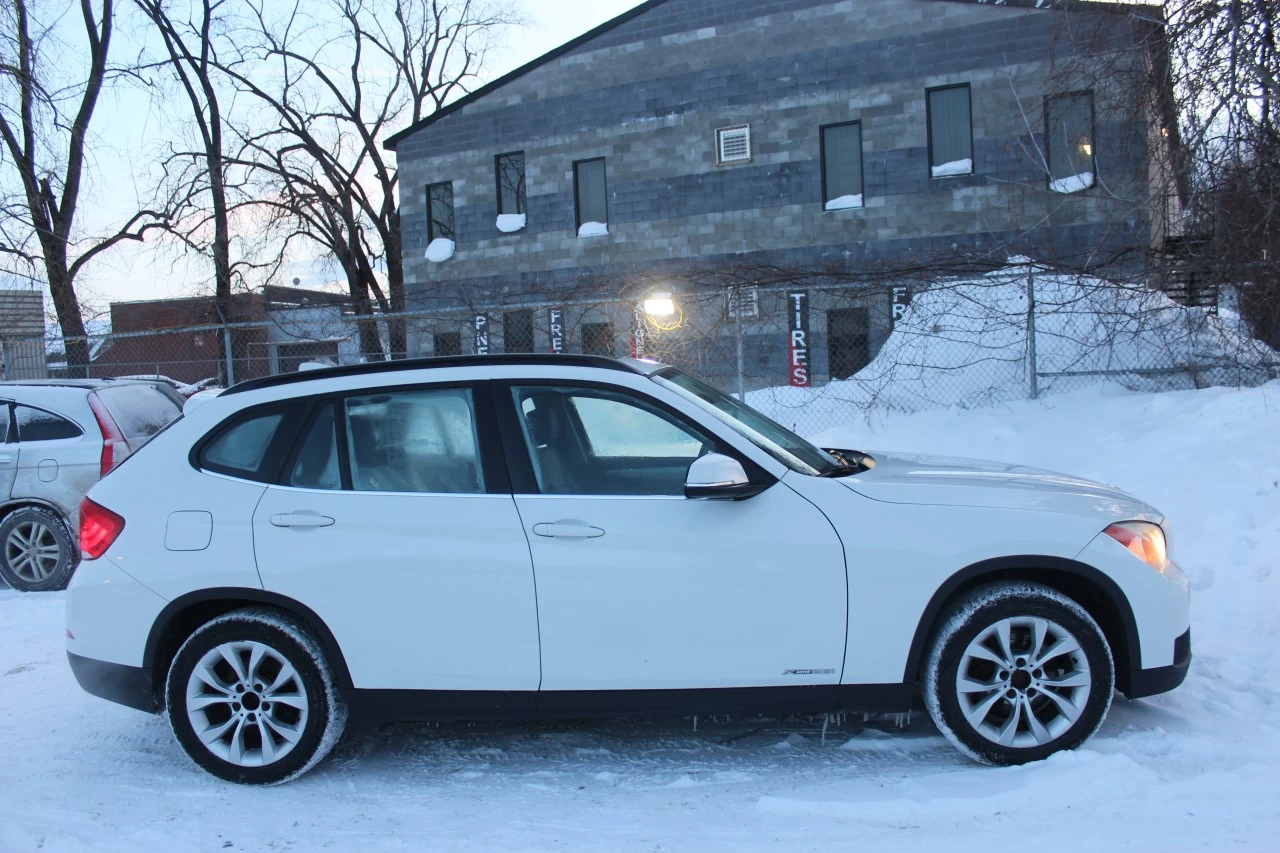 2013 BMW X1 28i Image principale