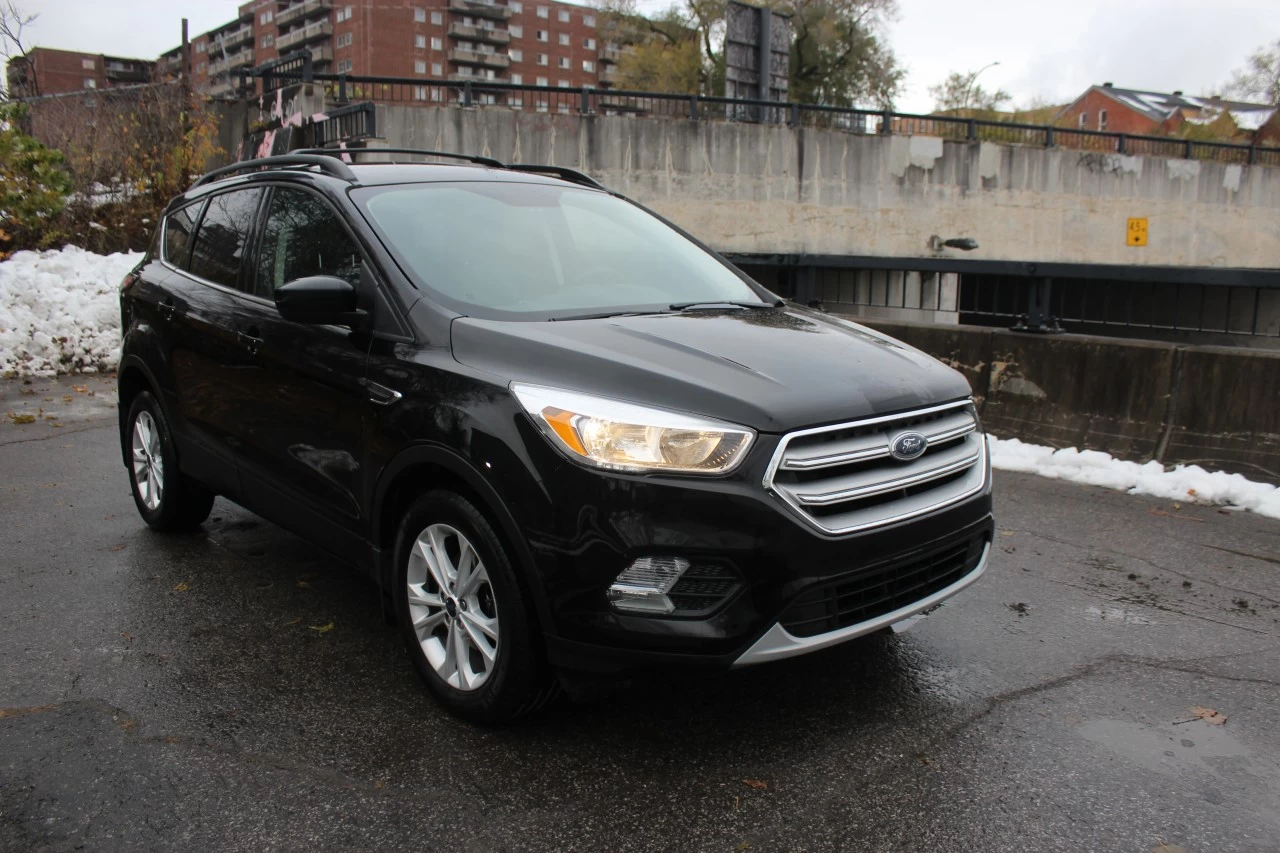 2018 Ford Escape SE Image principale