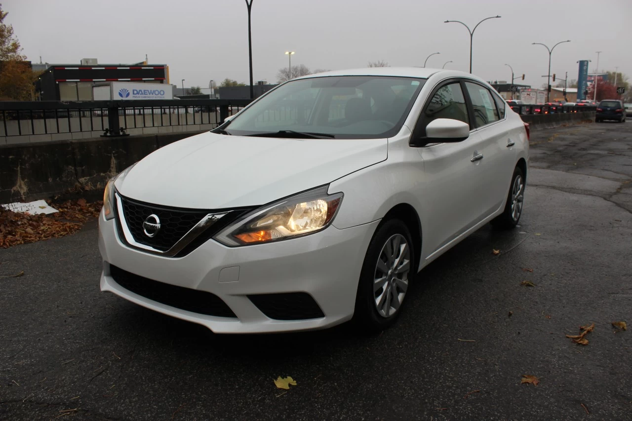 2017 Nissan Sentra SV Image principale
