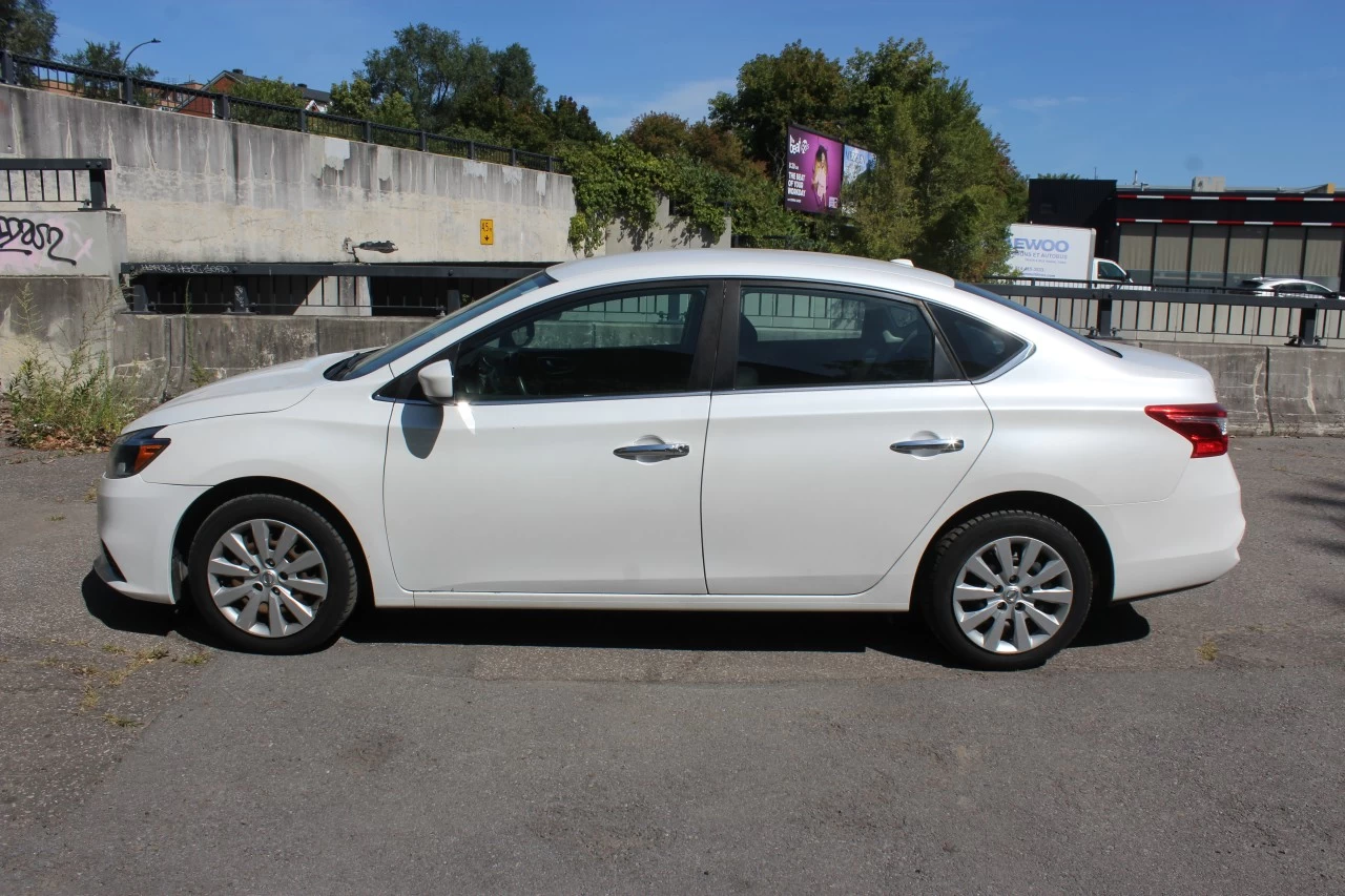 2017 Nissan Sentra SV Image principale