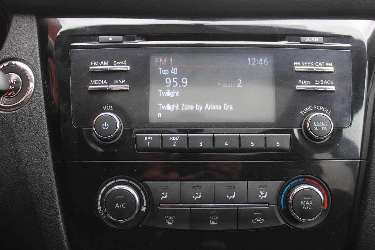 2014 Nissan Rogue SV Image principale