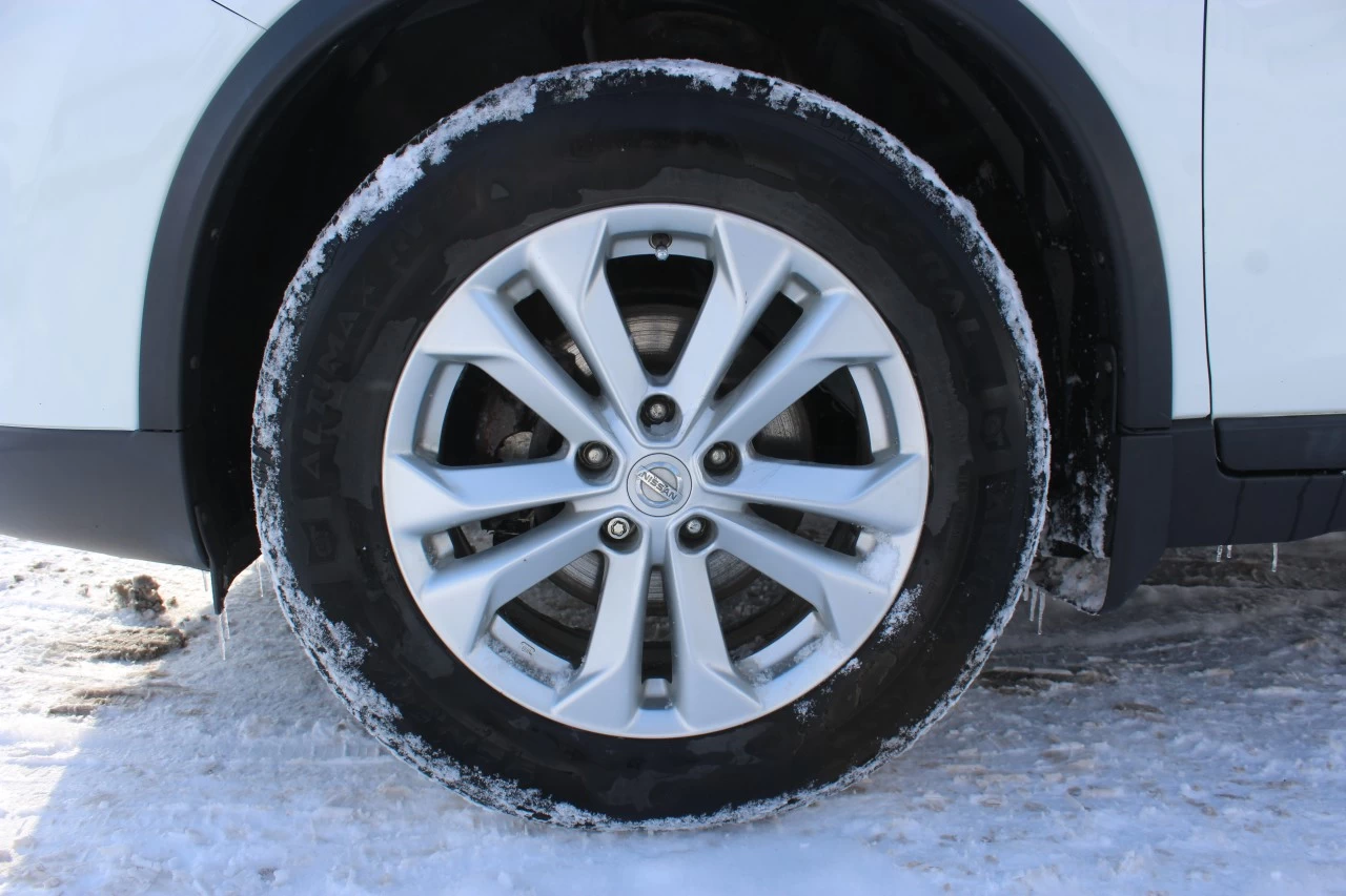 2016 Nissan Rogue SV Image principale