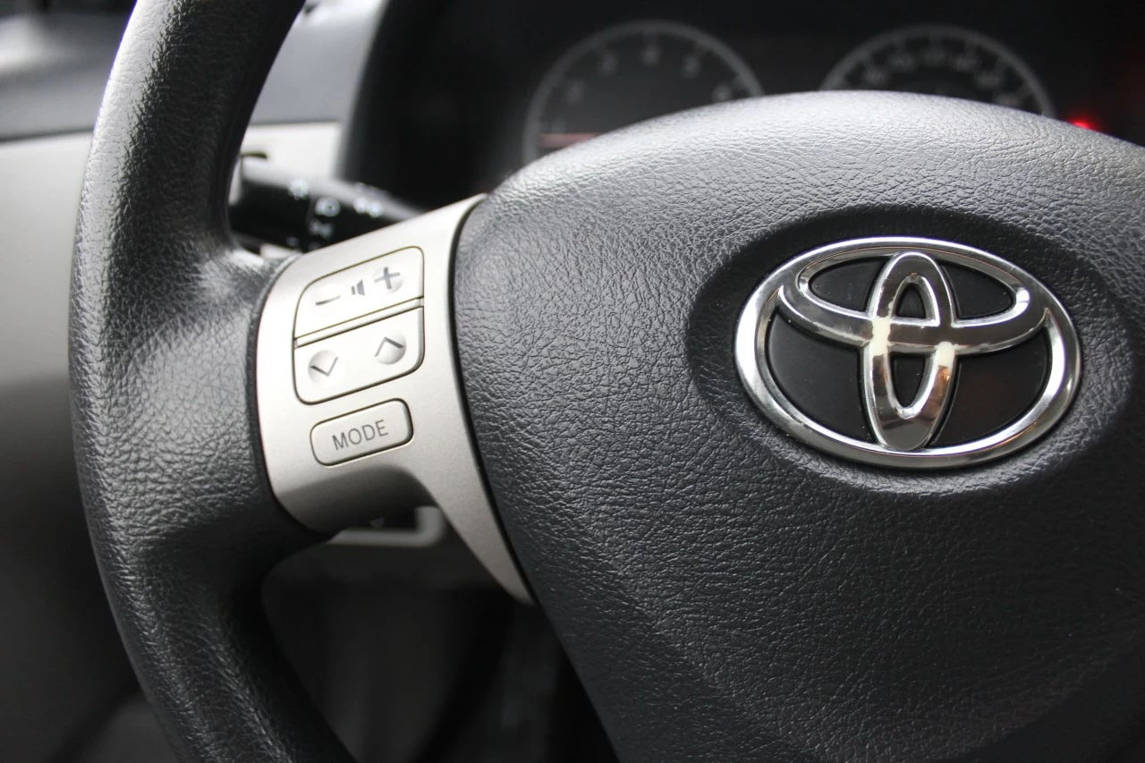 2013 Toyota Corolla CE Image principale