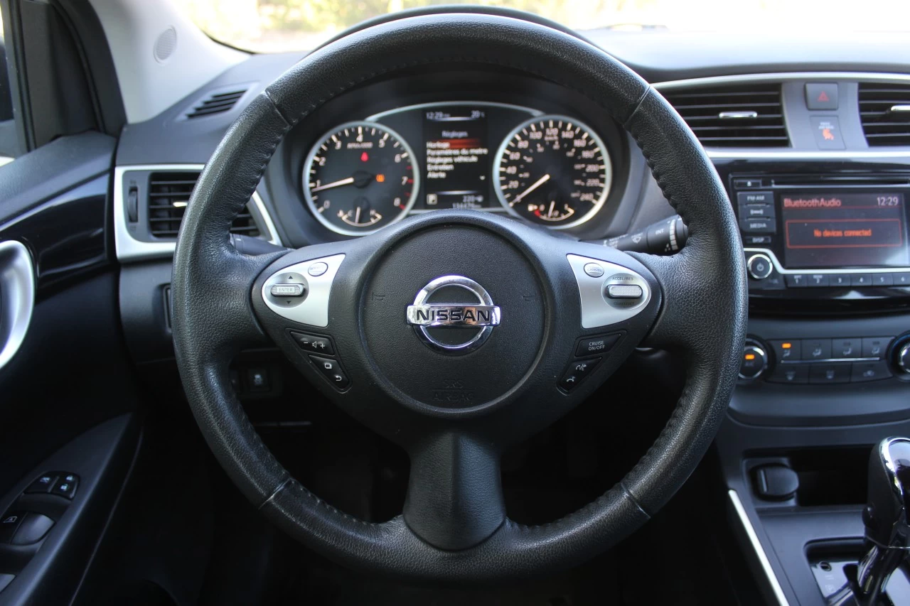 2017 Nissan Sentra SV Image principale
