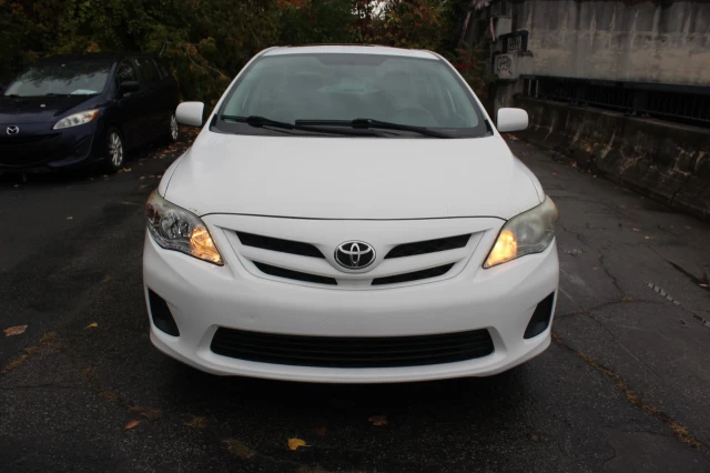 Toyota Corolla CE 2013