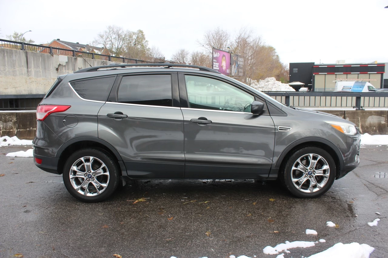 2015 Ford Escape SE Image principale