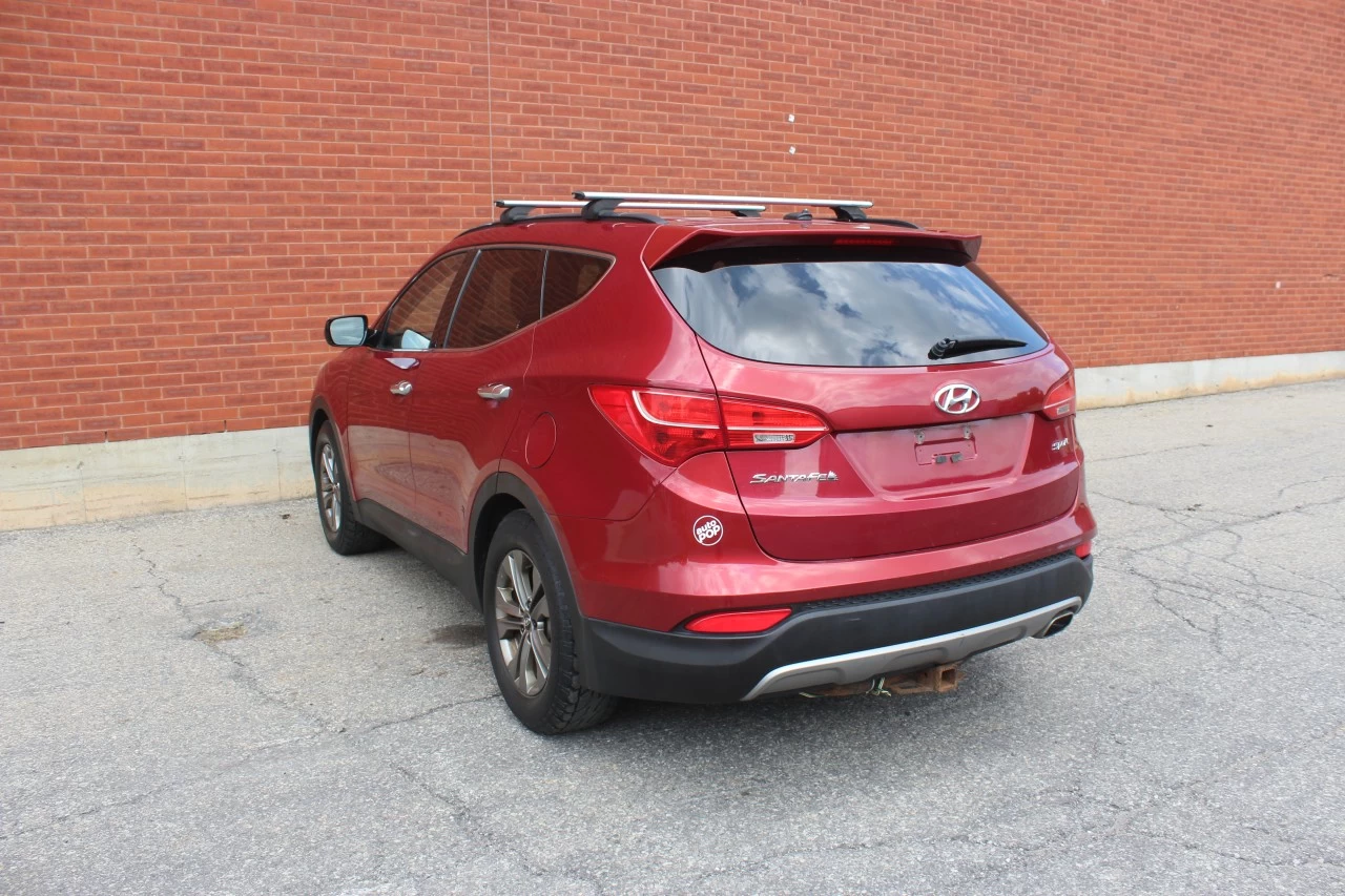 2013 Hyundai Santa Fe FWD 4dr 2.4L Auto Image principale