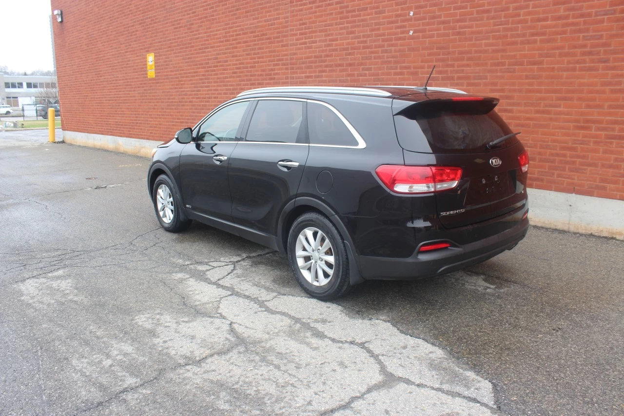 2016 Kia Sorento 3.3L LX+ Image principale