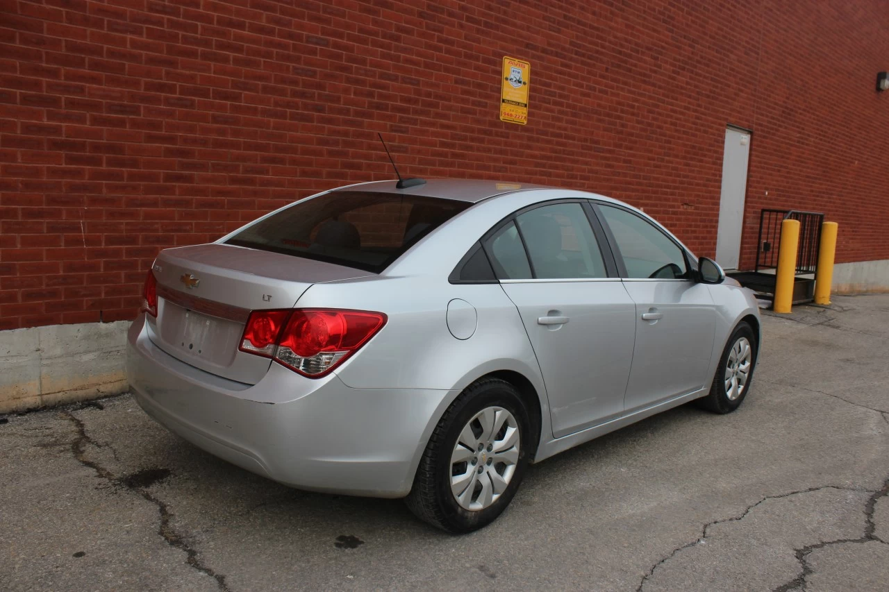 2016 Chevrolet Cruze LT Image principale
