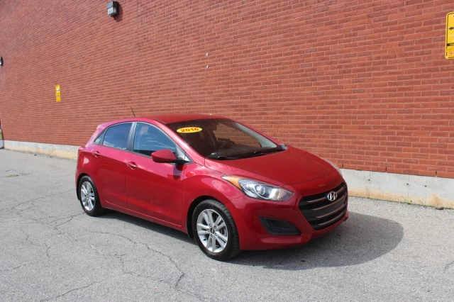 Hyundai Elantra GT GL 2016