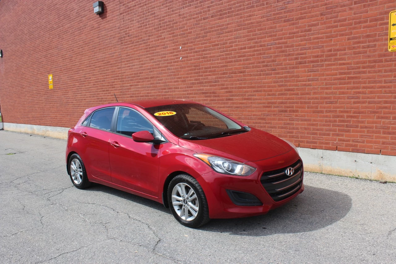 2016 Hyundai Elantra GT GL Image principale
