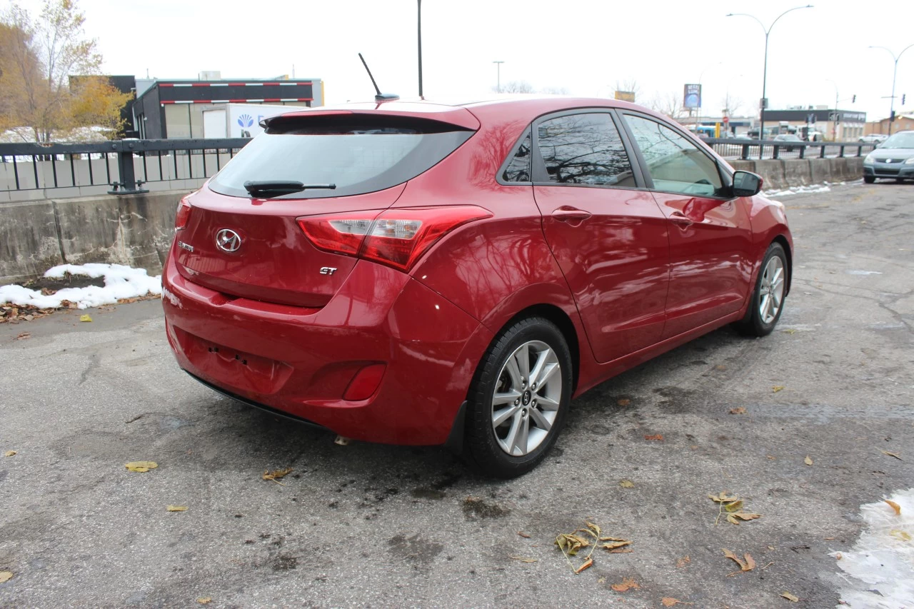 2016 Hyundai Elantra GT GL Image principale