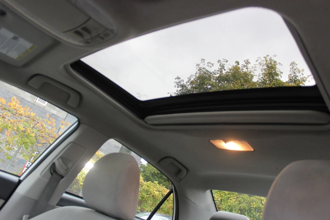 2013 Toyota Corolla CE Image principale