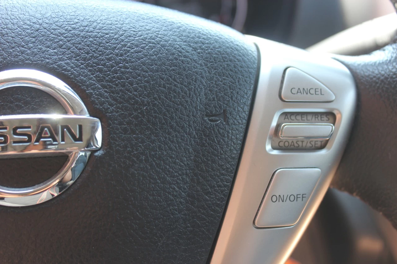 2017 Nissan Versa Note SV Image principale