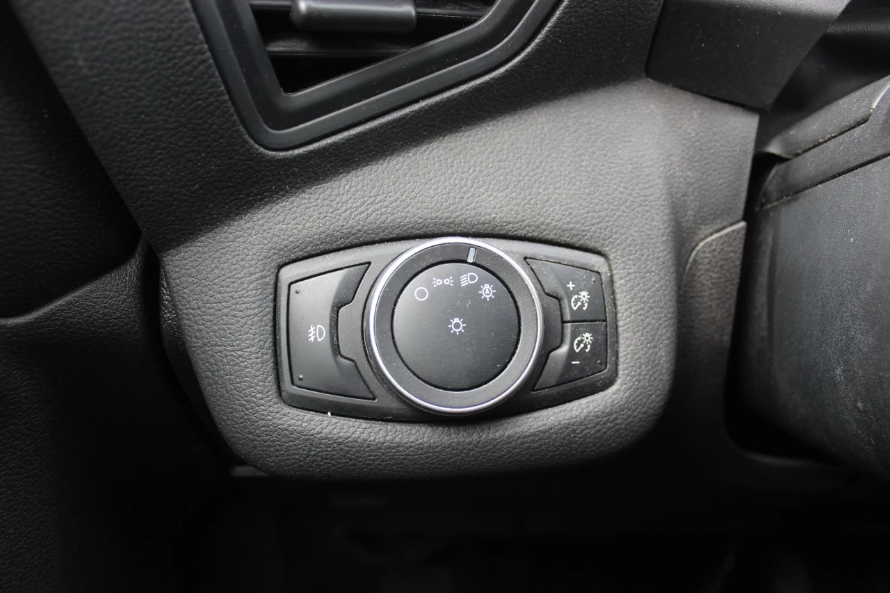 2015 Ford Escape SE Image principale