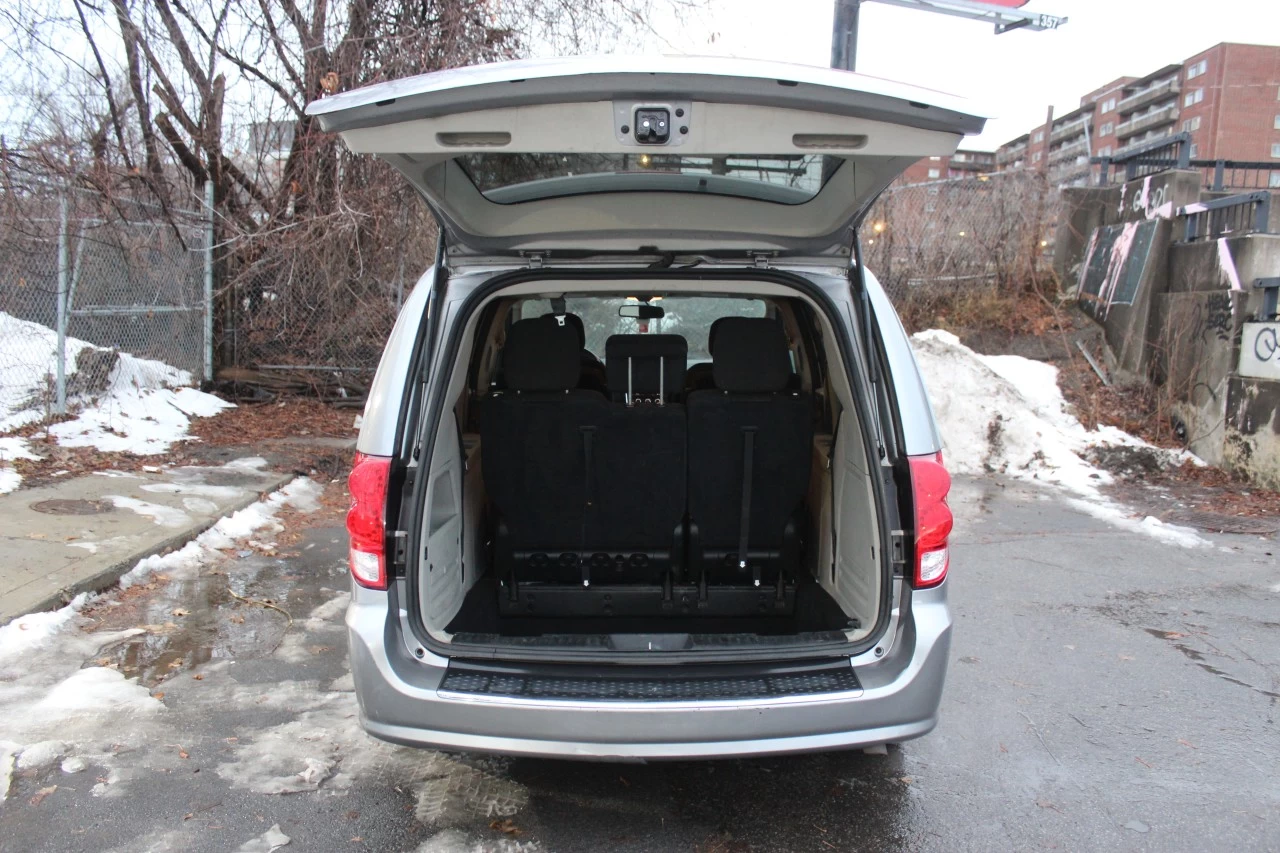 2016 Dodge Grand Caravan SXT Image principale