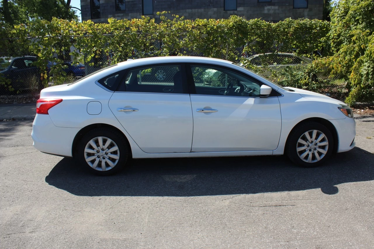 2017 Nissan Sentra SV Image principale