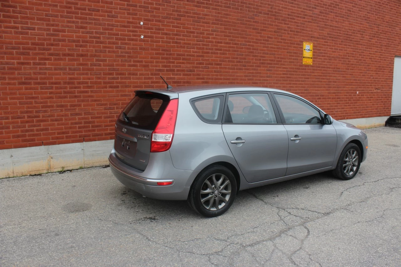 2012 Hyundai Elantra GLS Image principale