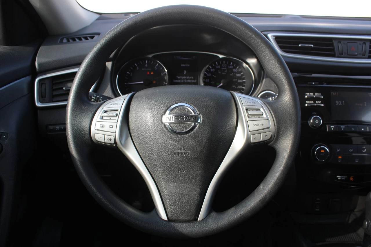 2016 Nissan Rogue SV Image principale