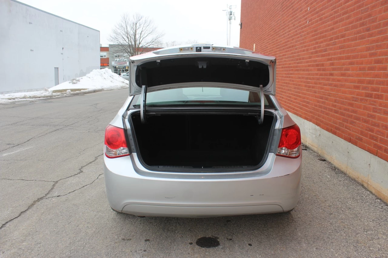 2016 Chevrolet Cruze LT Image principale