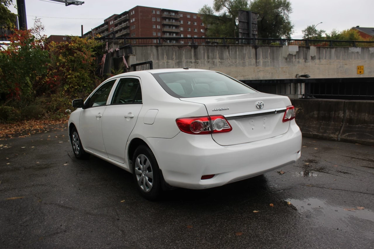 2013 Toyota Corolla CE Image principale