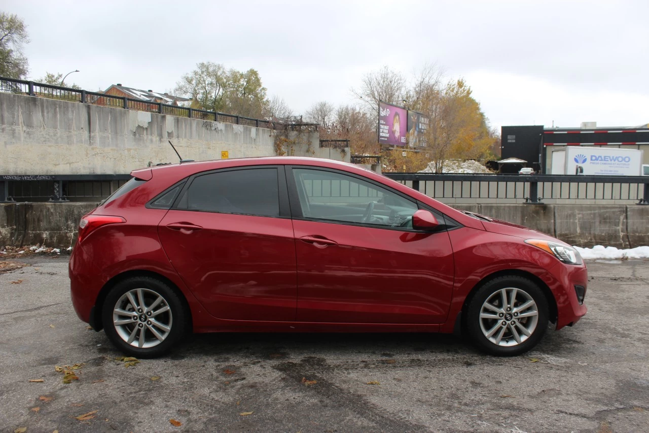 2016 Hyundai Elantra GT GL Image principale
